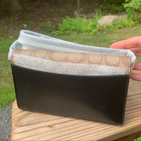 Authentic Coach leather Disney L.Ed. Crosby/Clutch - Picture 6 of 8